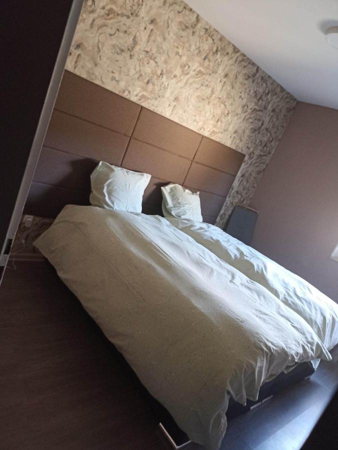 Appartement Gauche Avec Balcon Hargarten-aux-Mines المظهر الخارجي الصورة